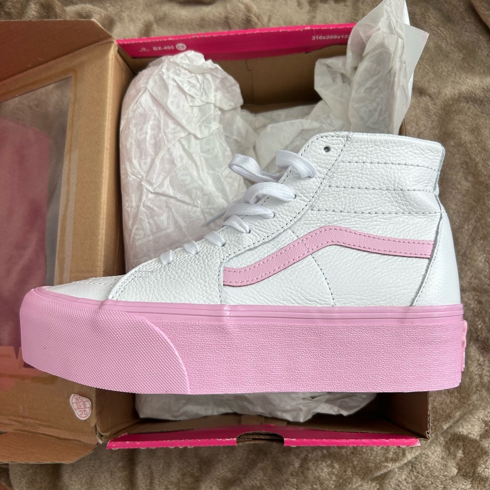 Vans x Barbie High-Top platform Sneakers